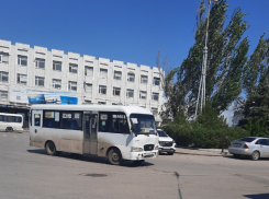 Трястись в автохламе и бегать в кусты: легко ли быть водителем автобуса в Таганроге? 