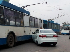 В Таганроге произошло новое ДТП с участием общественного транспорта