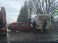 В Таганроге произошло очередное ДТП с участием маршрутки