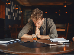 Двойной праздник в Таганроге: День без алкоголя и День случайных приступов поэзии