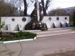 Памятники и воинские захоронения приведут в порядок к 9 мая студенты
