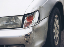 В Таганроге мужчина погиб под колёсами