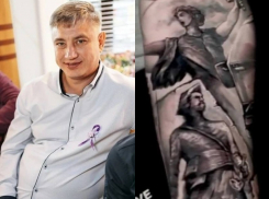 Тату-путешествие: водитель автобуса из Таганрога сделал рисунки с достопримечательностями России