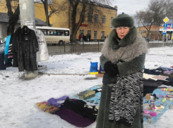 Таганрогский «блошиный рынок» в день рождения Чехова 