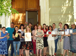 Таганрогская библиотека имени Чехова провела акцию «Летний читальный зал»