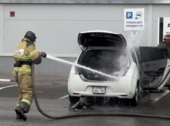 В Таганроге впервые сгорел электромобиль 