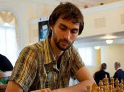 Гроссмейстер из Краснодара выиграл первый этап Шахматного турнира в Таганроге