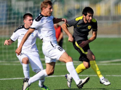 Футболисты Таганрога потерпели первое поражение в Первенстве России