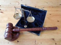 Троих таганрожцев, организовавших ОПГ, осудили в Астраханской области