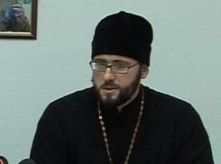 Всеволод Чаплин наградил священника из Таганрога от имени Русского народного Собора