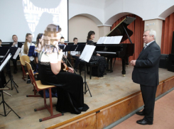 Преподаватель детской музыкальной школы им. П.И. Чайковского получил премию губернатора 