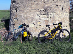 Велосипедисты из Таганрога напомнили о культурном разнообразии окрестностей 