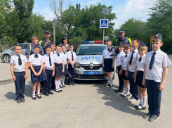 «Внимание дети!»: в Таганроге Госавтоинспекторы продолжают проводить профилактические мероприятия