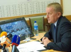 Ростовчане собирают подписи под петицией с просьбой отстранить мэра