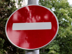 Рухнувший  на  Фрунзе коллектор изменил движение в Таганроге  на 10 дней