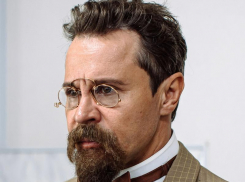 Павел Деревянко перевоплотится в знаменитого на весь мир земляка в новом сериале