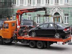 Таганрогская штрафстоянка разыскивает хозяев 53 автомобилей