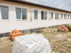 Власти показали дома для таганрогских детей-сирот - подрядчики поднажали, скоро будет сдача в эксплуатацию