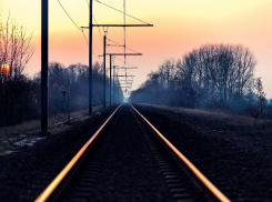 Под Таганрогом мужчина погиб под колесами электрички