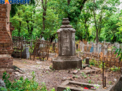 В Таганроге прошли экскурсии по Старому кладбищу