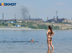 Таганрожцам, не достигшим 16-летия, запретили купаться в водоемах без взрослых