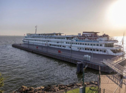 Таганрогский порт готовится к «Метеору»: на реконструкцию причала выделено 14 млн рублей