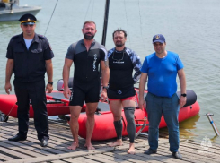 Таганрогские спасатели МЧС снова пришли на помощь на воде
