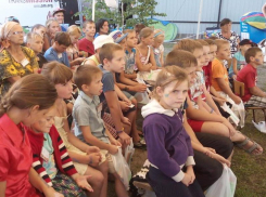 За 23 млн  рублей  отдохнут школьники Таганрога в лагерях