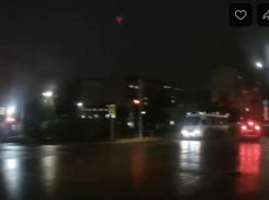 Дорожную дичь устроил лихач в вечернем Таганроге