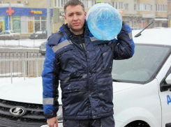 Горная питьевая вода: доставка за два часа по городу