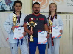 Две таганроженки представят ЮФО в финале IX летней Спартакиады учащихся России по тхэквондо