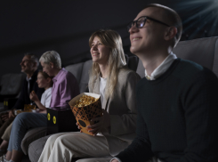 Уличное кино покоряет сердца Таганрога: молодые режиссеры зажигают звезды на экране