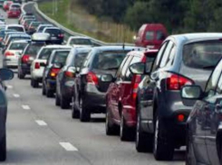 Жители Таганрога массово отказываются от автомобильных поездок на море