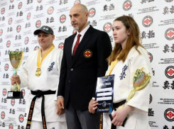 Таганрогские спортсменки взяли призы на международном турнире по карате в Беларуси