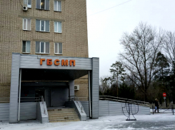 Мертвого мужчину обнаружили под стенами БСМП Таганрога