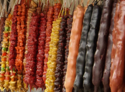 Власти Грузии запатентовали чачу, хачапури, чурчхелу и сулугуни