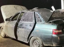 В Таганроге ВАЗ протаранил ларёк, пострадали два пассажира авто