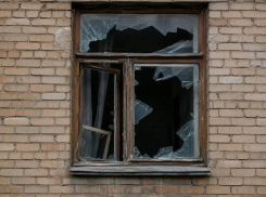 В Таганроге обследуют дом, пострадавший во время воздушной атаки 29 июля