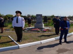 Захороненные в 2010 году в Таганроге неизвестные солдаты наконец-то обрели обелиск 