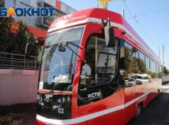 Таганрожцев информируют о приостановке движения трамваев