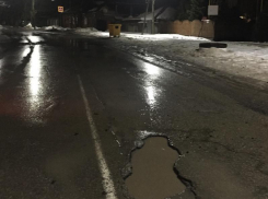 Везешь ребенка в таганрогскую больницу - возьми с собой еще одно колесо