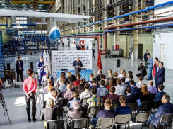  Министр промышленности и энергетики РО Андрей Савельев посетил предприятия Таганрога