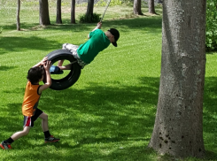 В Таганроге дети успеют вырасти: новые правила для детских площадок будут вводить в России 