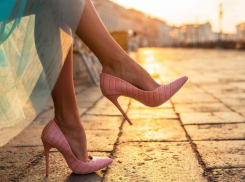 После долгой зимы мужчинам Таганрога  нужны   каблуки