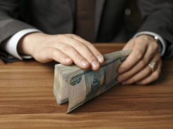 Таганроженка  попалась на взятке в 20 000 рублей 