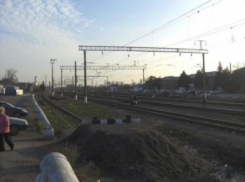 Под Таганрогом погибла 15-летняя девочка на железной дороге