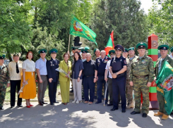 В Таганроге состоялся торжественный митинг в честь Дня пограничника