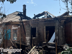 Пенсионерка выбралась через окно: в Таганроге женщина госпитализирована с пожара