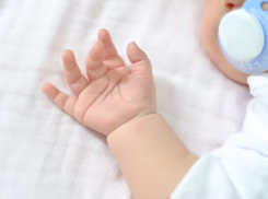 Две двойни родились в июне у таганрогских семей 