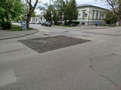Командной работе не обучены: весенний ремонт дорог опять повис в Таганроге